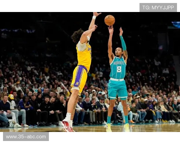 黄蜂对决湖人精彩直播回顾球迷热情高涨赛场盛况不容错过